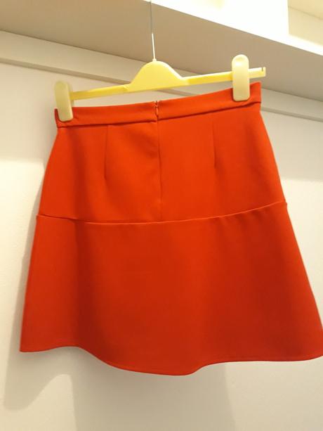 Cervena sukna, gate,m