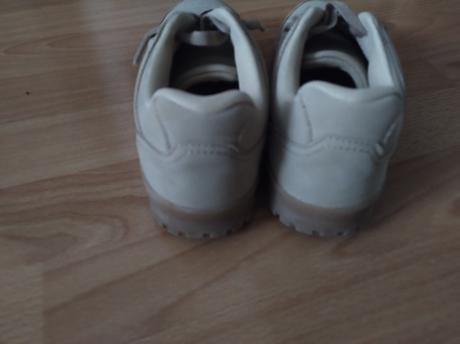 Topánky, baťa,37