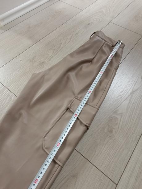 Kožené nohavice, 36