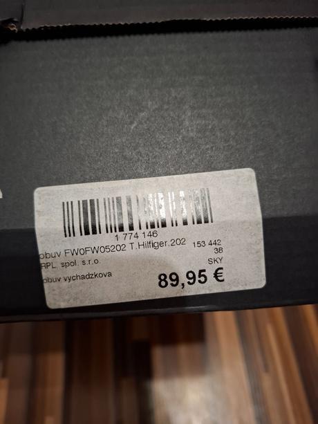 Gumáky th, tommy hilfiger,38