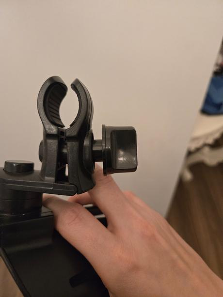 Univerzalny drzuak na pohar, zopa