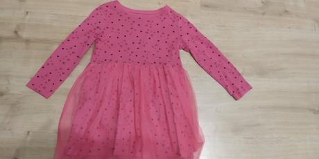 Šaty s typickou sukňou, sinsay,104