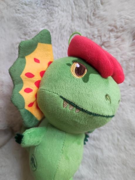 Plyšáky jurassic world.,