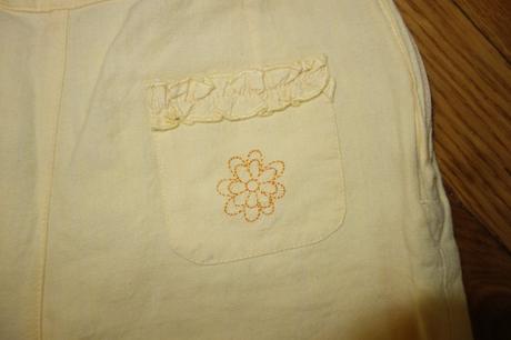 Kraťasy kiabi s kvetom, 110