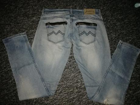 Štýlové rifle, stradivarius,l