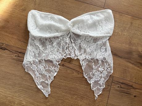 Biely čipkovaný top, s