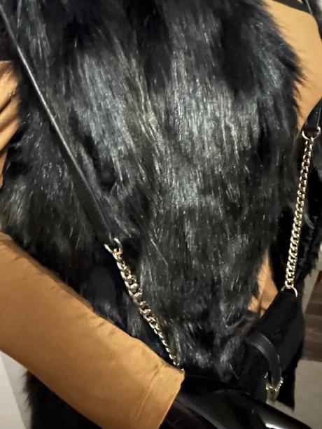 Dlhšia vesta z umelej kožušiny zn. reserved, reserved,m