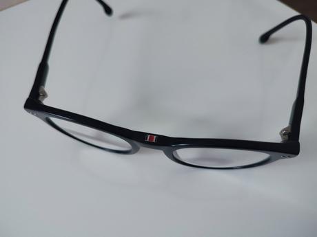Ram na okuliare carrera cierny, 