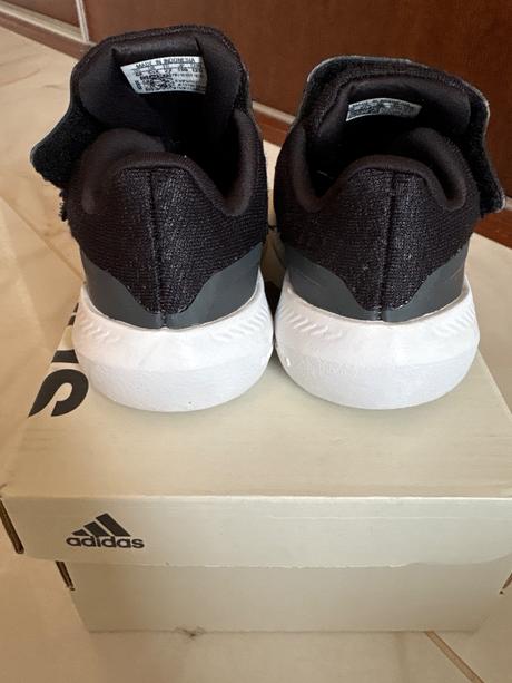 Adidas tenisky, adidas,22