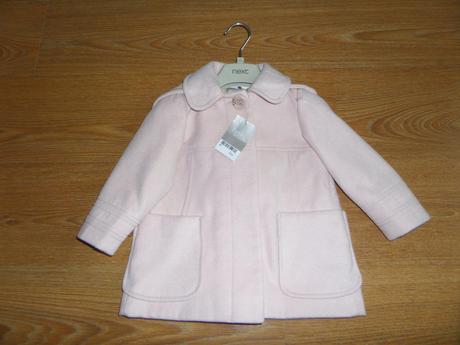 Ružový kabát s mopedmi, next,92