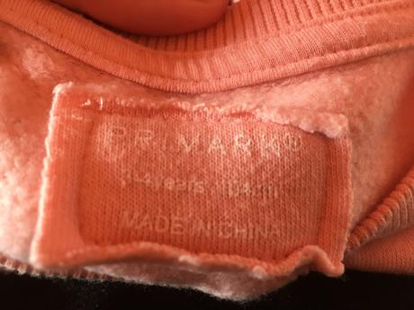 Svetríkov s volánikmi, primark,104