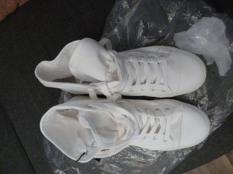 Plátené tenisky, 44