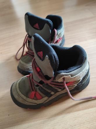 Outdoorove tenisky adidas, adidas,26