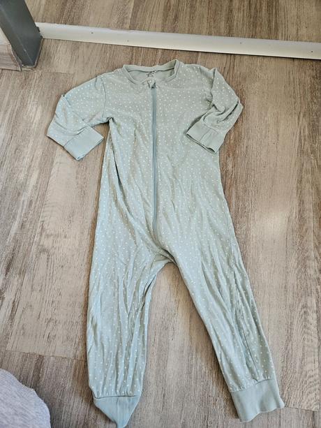 Pyzamo s aplikáciou na ritke, lindex,98