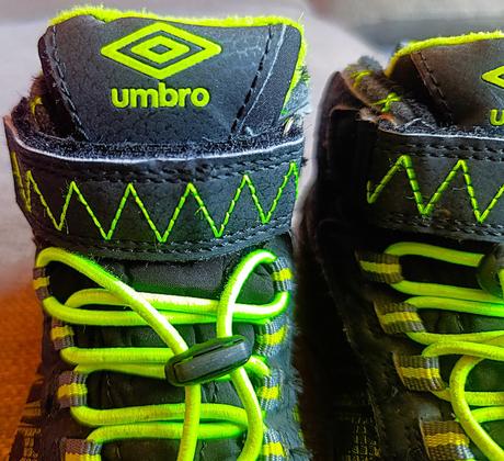 Detské zimné softshelové  topánky značky umbro, umbro,28