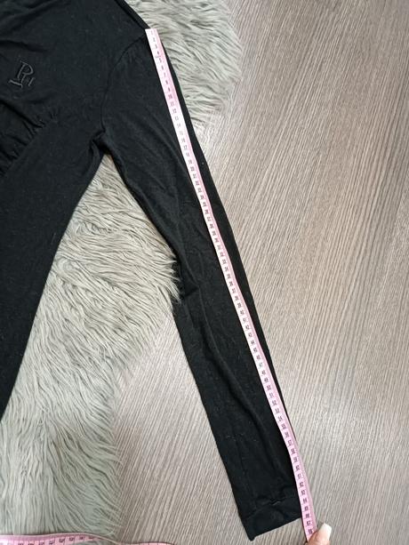 Tenká čierna mikina veľ. s, s