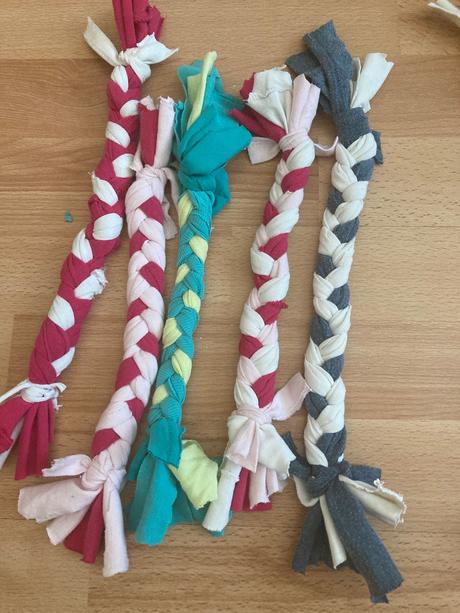 Hracky -povrazy pre psíkov a macicky,