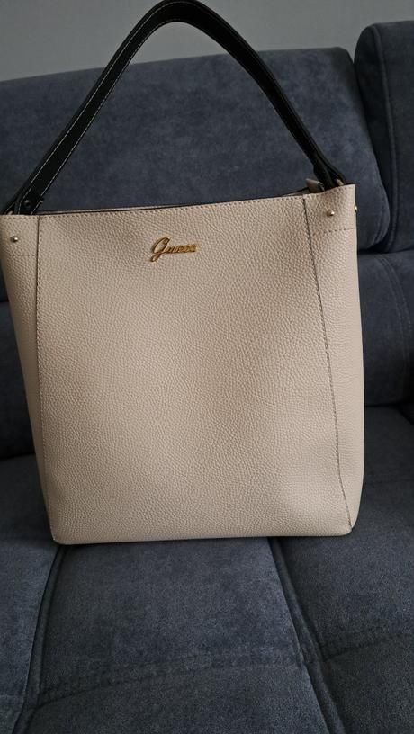 Kabelka guess, guess