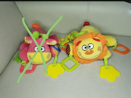 Závesná hračka na kočík lev, 