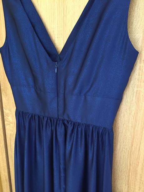 Spoločenské šaty, 36