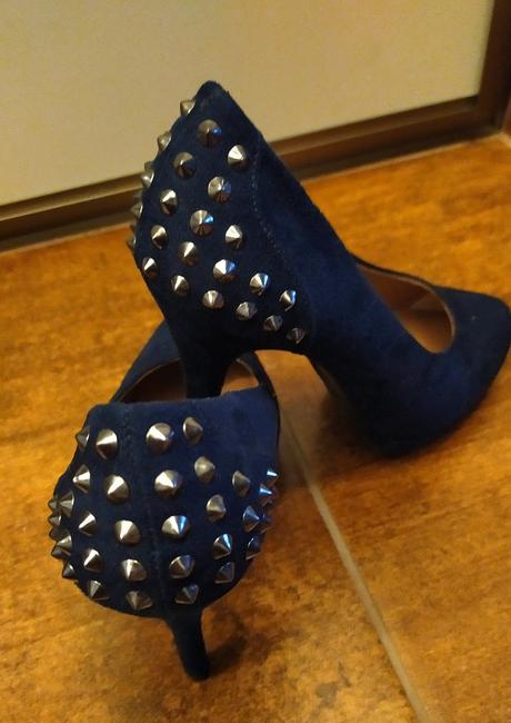 Lodičky zdobené ostňami, graceland,37