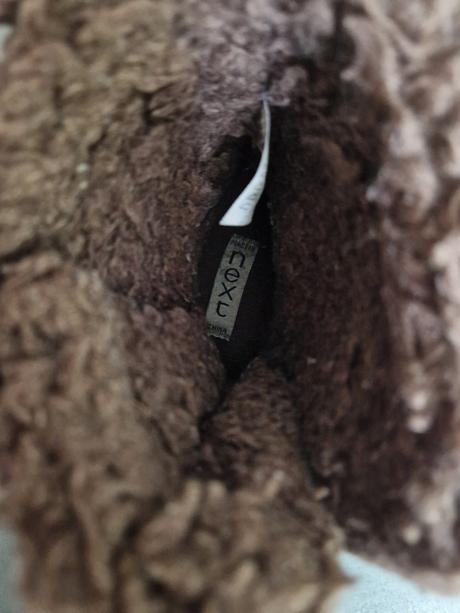 Snehule next, next,25