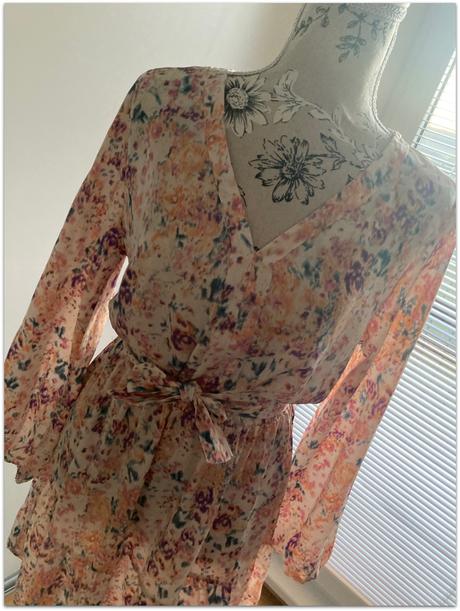 Vzorované mini šaty - veľkosť 38, 38