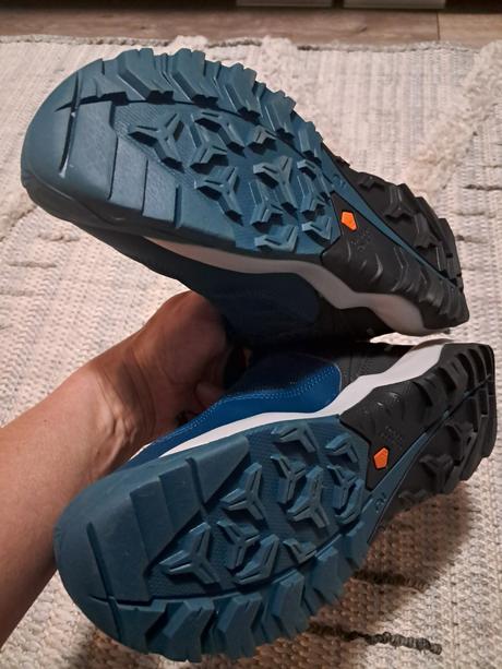 Turistické topánky quechua, quechua,37