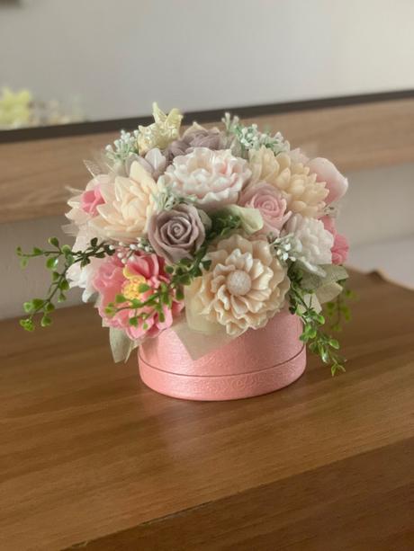 Mydlova kytica gratulačná, 