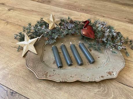 Sviečky olivovo zelené - 4 ks ( sada ), 