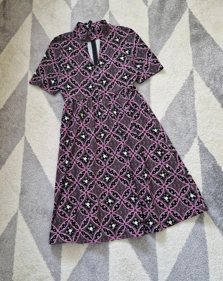 Asos tehotenské šaty po kolená, m