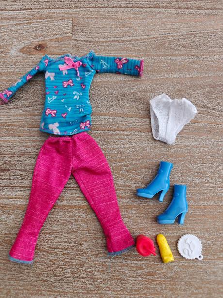 Barbie oblečenie,
