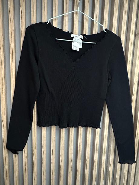 Čierny crop pulóver, reserved,s