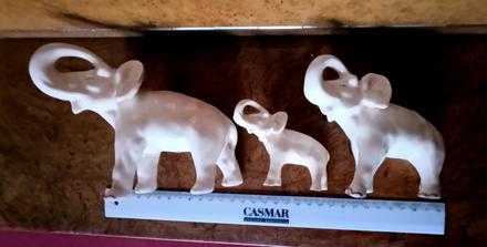 Rodinka slonov - royal dux, 