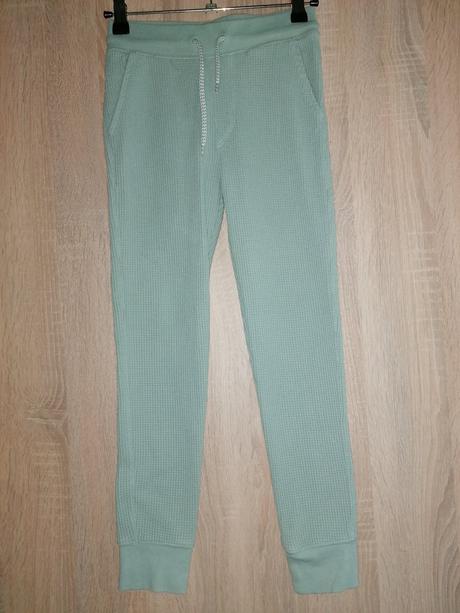 Rebrované tepláky, h&m,134