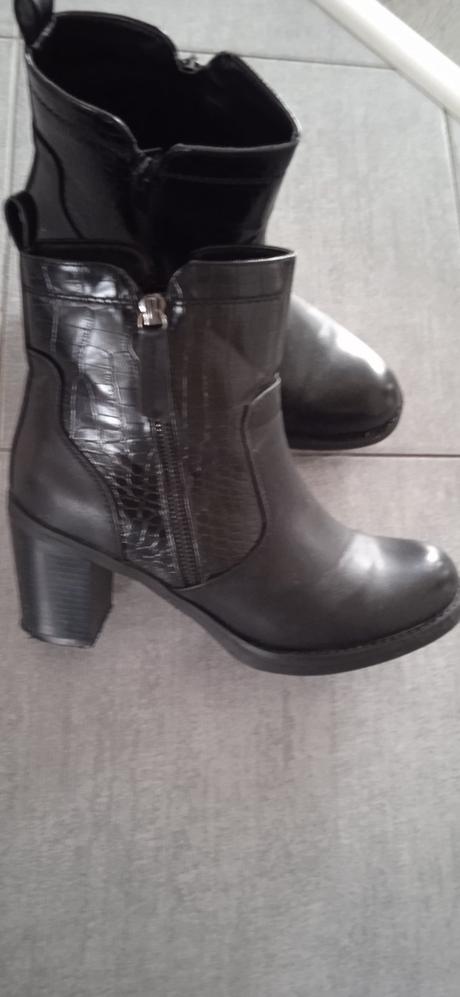 Kotníkové čižmy, 40