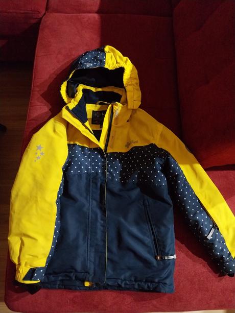 Dievčenská lyžiarska bunda., 134