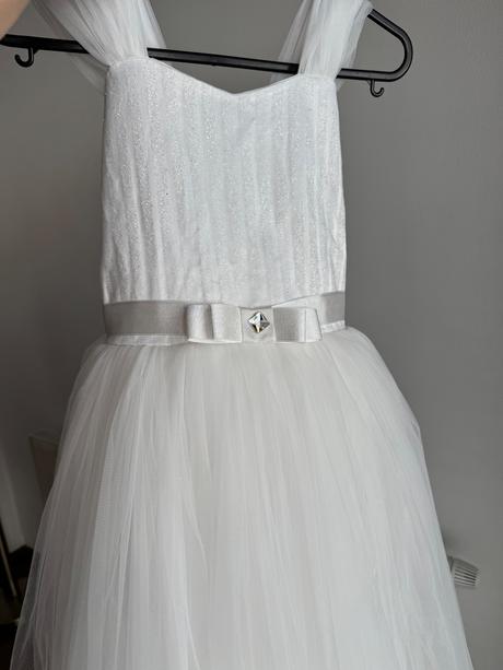 Šaty na prvé sväté prijímanie, 140