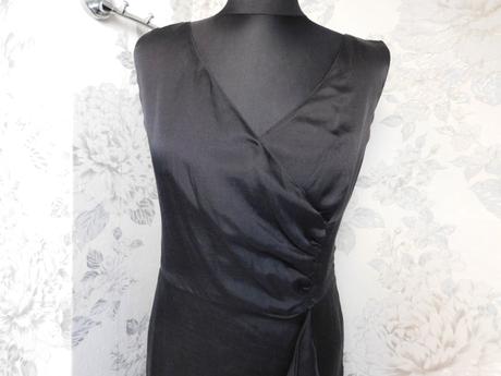 Luxusne velmi pekne šaty na slavnost, 40