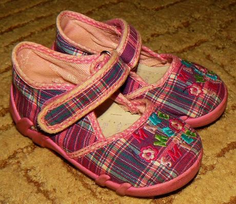 Sandálky renbut, ren but,22