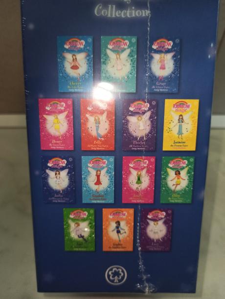 Daisy meadows - rainbow magic 14 books, 