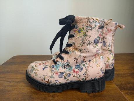 Dievčenské členkové topánky u&me, 32