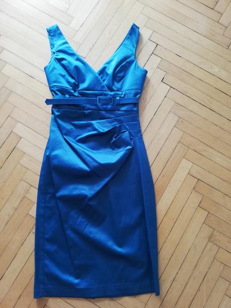 Spolocenske saty, 36