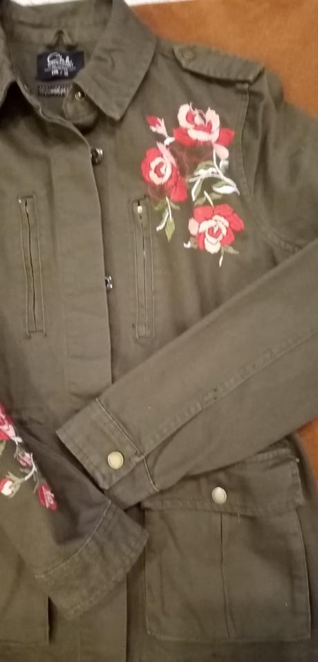 Dievčenská bunda, clockhouse,38