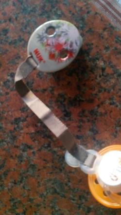 Cumlík s držiakom, nuk