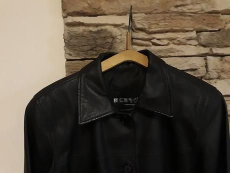 Kožená bunda, 44