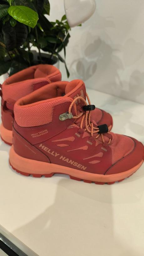 Helly hansen 32, 32