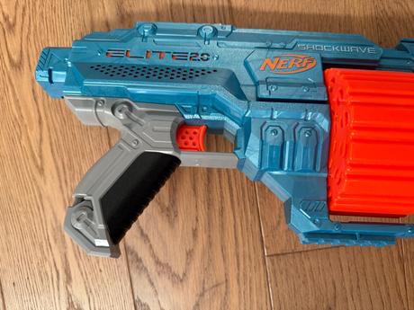 Nerf elite 2.0 -shockwave rd-15,