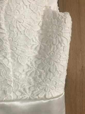 Svadobné/spoločenské šaty, 32