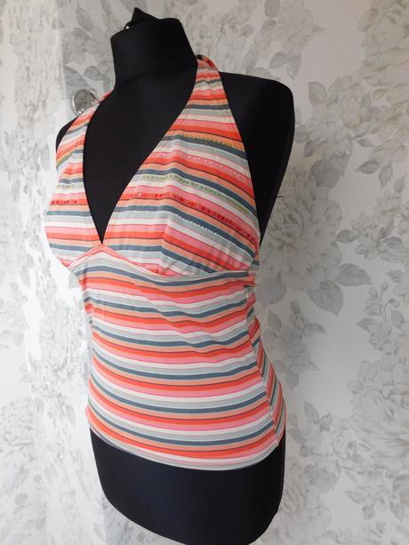 Pekny plavkovy top, f&f,40
